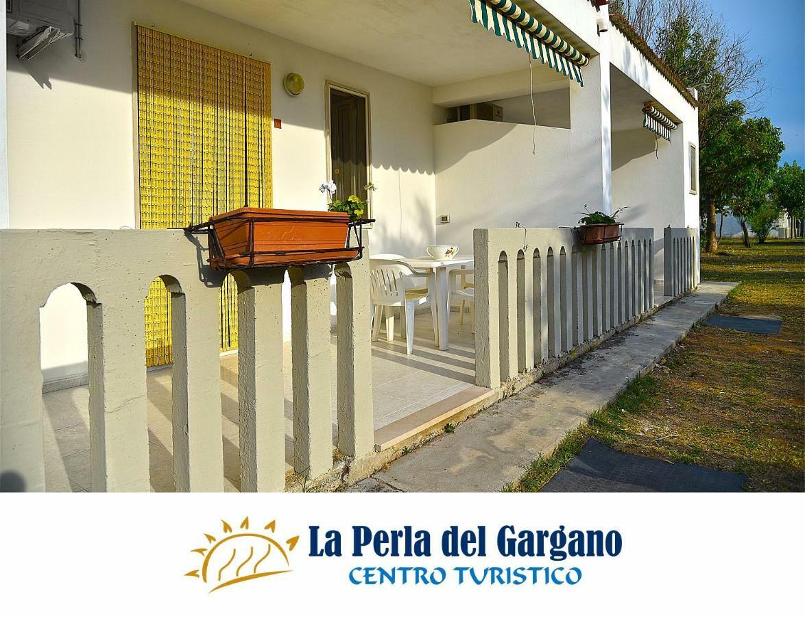 ホテル Centro Turistico La Perla Del Gargano フォチェ・ヴァラーノ エクステリア 写真