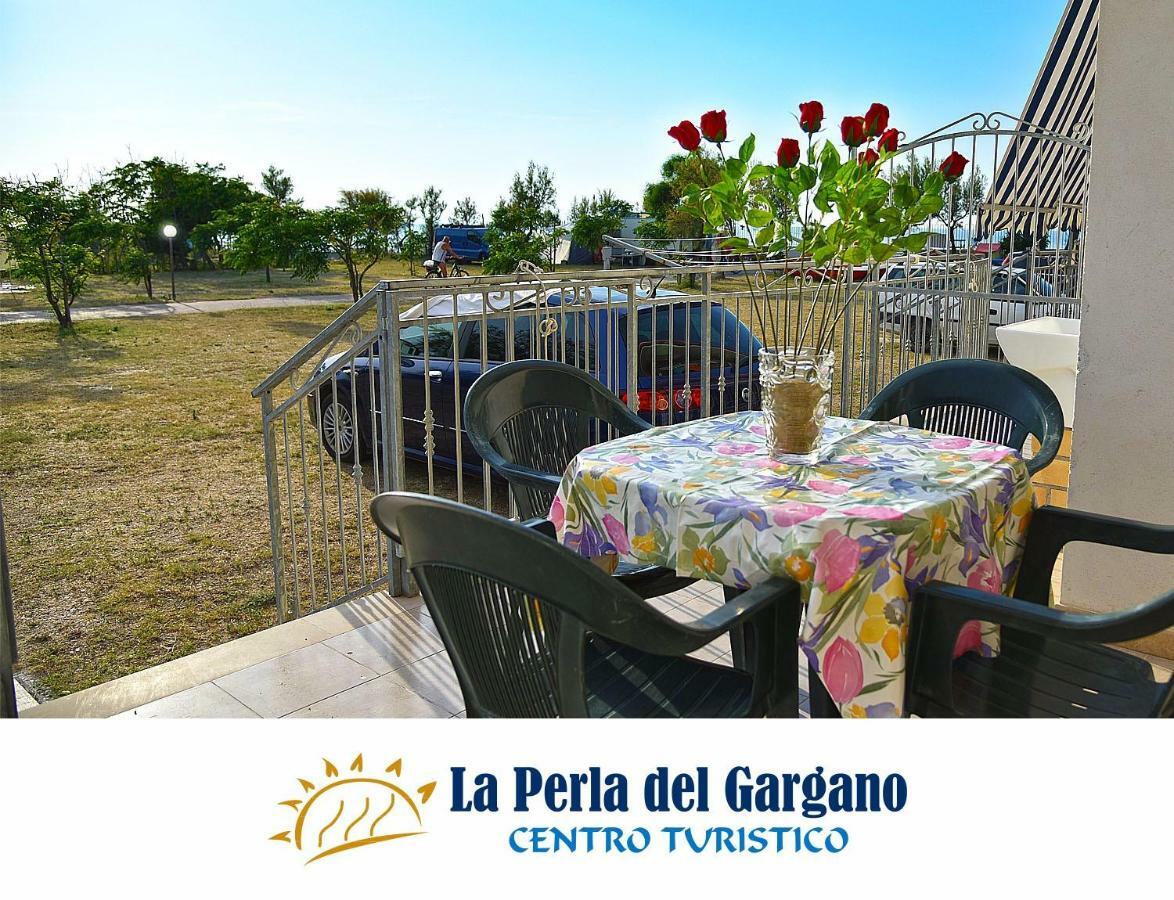 ホテル Centro Turistico La Perla Del Gargano フォチェ・ヴァラーノ エクステリア 写真