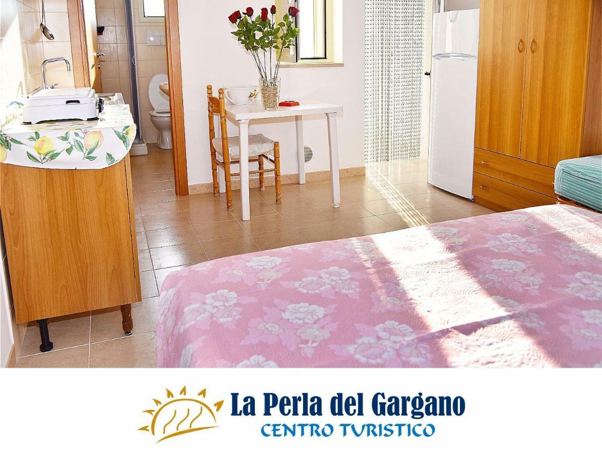 ホテル Centro Turistico La Perla Del Gargano フォチェ・ヴァラーノ エクステリア 写真